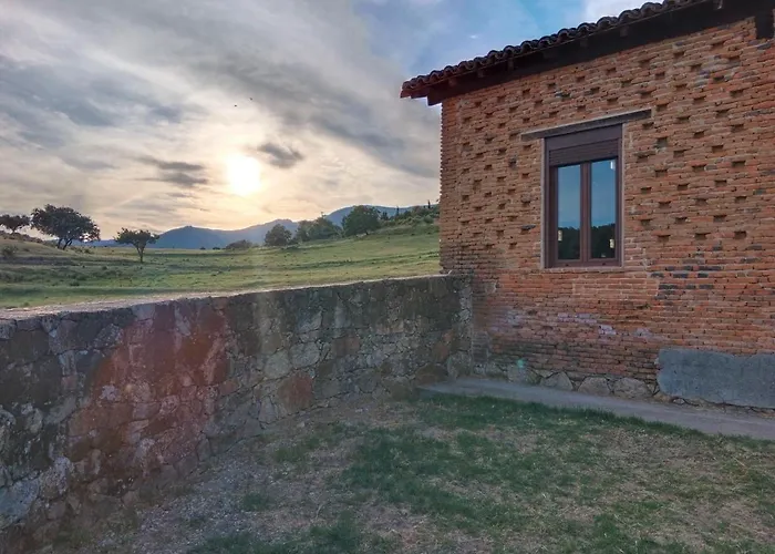 Casa Rural - Complejo El Tejar De Canadas Candeleda